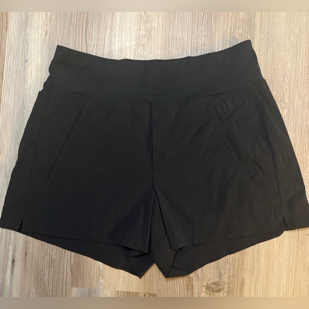 Athleta Black High-Waist Athletic Shorts